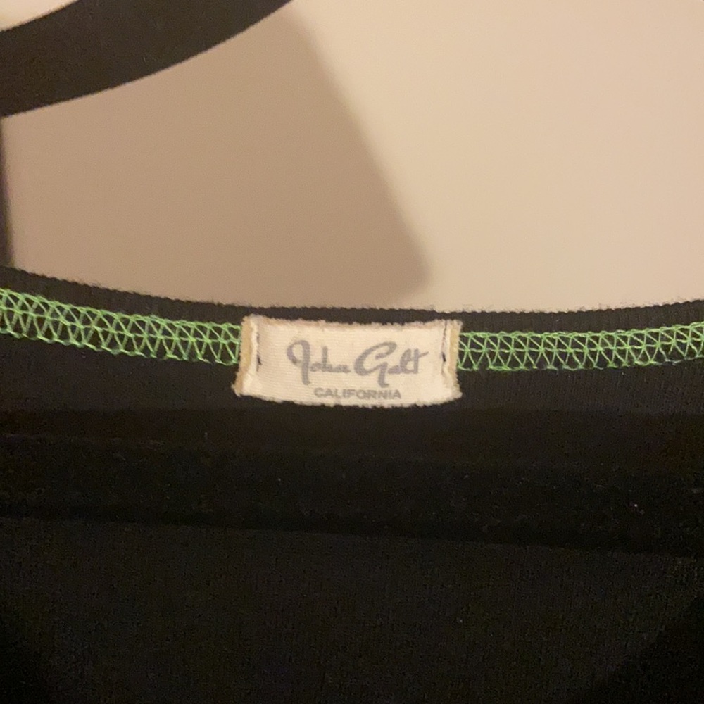 Contrast Stitch Tee - Picture 4 of 5